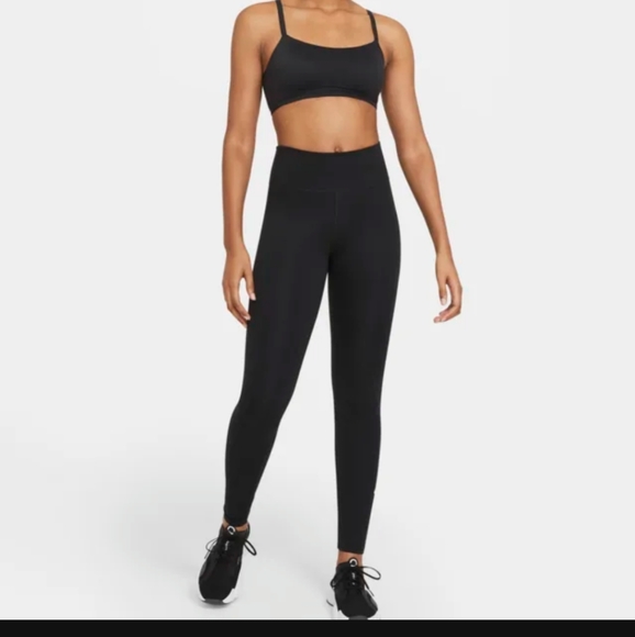 Nike Pants - Nike dri-fit workout pants